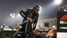 [VIDEO/FOTO] Pogledajte kako je Lewis Hamilton došao do nove pobjede, ali i dvije teške nesreće koje su mogle svijet Formule 1 zaviti u crno