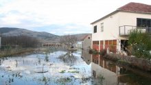 Izlile se rijeke u Hercegovini, u Čapljini prijete obiteljskim kućama