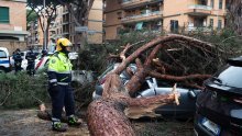 Opasnost od odrona i lavina u Italiji nakon obilnih kiša i snijega