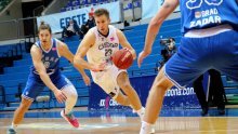 [FOTO] Cibona je totalno nadigrana na vlastitom terenu, Zadar predvođen Dominikom Mavrom pregazio 'vukove' u derbiju kola