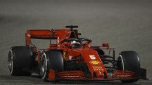 Sebastian Vettel iz Ferrarija otišao kao gospodin; bivšoj momčadi zapjevao preko radija, dijelio pivo, a posebna priča je posveta na kacigi za Charlesa Leclerca