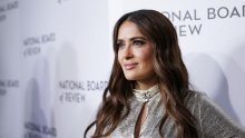 Salma Hayek raspametila fanove: Skinula se u bikini i pohvalila raskošnim oblinama od kojih zastaje dah