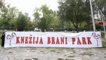 Inicijativa izvijestila: Građanke i građani Knežije obranili su park!