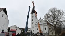 [FOTO/VIDEO] Odgođeno skidanje zvonika sisačke katedrale