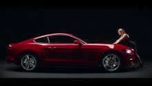 Sienna Miller i Ford Mustang: ljepotica i konj