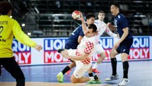 [FOTO] Šokantan start hrvatskih rukometaša; Ivan Čupić pet sekundi prije kraja utakmice spriječio potpunu blamažu 'kauboja'