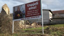 [FOTO] HDZ prozvao sisačku gradonačelnicu: Koliko moraš biti tašt i bezosjećajan, plakate Ikić Baniček u Sisku platili su i ljudi bez domova