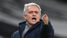 Jose Mourinho na rubu živaca; s Tottenhamom je povezao dva poraza, a čeka ga veliki derbi s Chelseajem