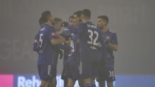 [FOTO/VIDEO] Dinamo rutinski na maglovitom Maksimiru pobijedio Lokomotivu i vratio se na vrh domaćeg prvenstva