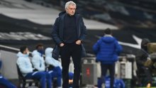 [FOTO] Frustrirani i bahati Jose Mourinho, nakon još jednog poraza Tottenhama iskalio se na novinarki