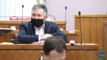 Lenart: Novim zakonom o sjemenu čini se šteta najslabijima u poljoprivredi. Zašto ukidamo pravo na nešto što je u EU dozvoljeno?