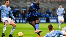 Inter zasjeo na vrh ljestvice Serie A; Romelu Lukaku zabio je dva gola i asistirao za treći u uvjerljivoj pobjedi protiv Lazija