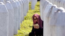 Bivši Mladićev časnik optužen za genocid u Srebrenici