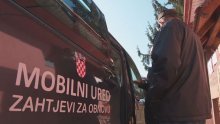 Potresom pogođenim područjem kruže mobilni timovi u kombijima; zahtjeve za obnovom možete predati i kod njih