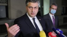 [VIDEO/FOTO] Plenković: Prvo pucaju na Banske dvore, zatim HDZ-ovce ne puštaju u kafiće, što je sljedeće?