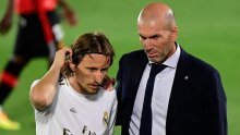 Totalni raspad sistema u Real Madridu, Zinedine Zidane ostao je bez pola momčadi pa će Luka Modrić dobiti specijalni zadatak