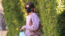 Kaia Gerber ne odustaje od kultnih natikača čija popularnost u koronakrizi raste munjevitom brzinom