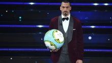 Zlatan Ibrahimović bio je jasan: 'Ako me žele, potpisat ću.' Na stolu se odmah pojavio ugovor vrijedan sedam milijuna eura po sezoni