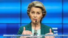 Von der Leyen: AstraZeneca prvo treba ispuniti ugovor pa onda izvoziti