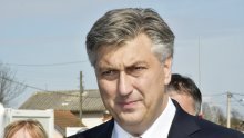 Plenković u Glini: Sve službe su agilne, pripreme za obnovu u tijeku