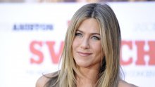 Medijski napisi da će Jennifer Aniston posvojiti dijete demantirani su službenom izjavom