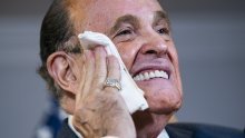 Giuliani pritiskao Ukrajince da istraže Bidena u telefonskom razgovoru iz 2019.