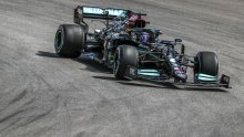 Hamilton i Verstappen se požalili na velike probleme sa svojim bolidima; radio poruke poslane iz bolida otkrivaju neobične smetnje prilikom vožnje