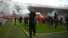 [VIDEO/FOTO] Legendarni nogometaši Manchester Uniteda podržali su pobunu navijača protiv vlasnika: Ovo je tek početak!