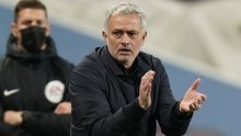 Jose Mourinho ekspresno pronašao novi posao; velikan nije čekao i brzo je sve dogovorio s jednim od najboljih trenera današnjice