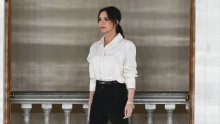 Sviđa vam se minimalistička elegancija? Victoria Beckham ne može bez ovih pet basic komada