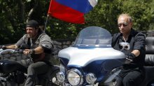 Motoristi ne žele biti Putinovi 'dupelisci'