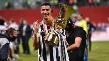 U srijedu je Cristiano Ronaldo podigao trofej Talijanskog kupa, a dan kasnije mediji su 'iskopali' tko umjesto njega dolazi u Juventus