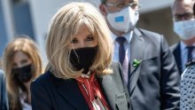 Brigitte Macron ponovno briljira: Prva dama Francuske nosi odličan sako kakav ćete sigurno poželjeti u svom ormaru