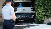 [VIDEO/FOTO] Eksplozija u Splitu; pod automobil postavljena bomba, policija obavlja očevid