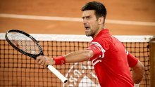 Novak Đoković tri i pol sata borio se za ulazak u polufinale, a tamo ga čeka suparnik protiv kojeg na pariškoj zemlji gotovo da i nema izgleda