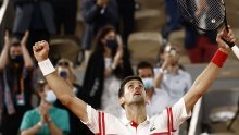 [FOTO] Novak Đoković izgubio prvi set, a onda pomeo Rafaela Nadala, koji još nikada nije izgubio u polufinalu Roland Garrosa