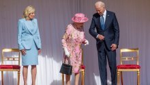 Prva dama igra na sigurno: Jill Biden utjelovljenje je poslovne elegancije u svijetloplavom outfitu