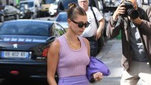 Boja s kojom je nemoguće pogriješiti: Hailey Bieber vješto je prigrlila vrući modni trend i odlično ga upakirala u ljetni stajling