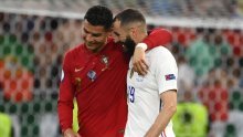 [FOTO] Cristiano Ronaldo je protiv Francuza zabio dva gola iz penala i još jednom ispisao nogometnu povijest...