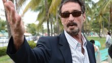 [FOTO/VIDEO] Tko je John McAfee, preminuli kontroverzni tvorac antivirusa? Ovo je priča o jednom od najneobičnijih ljudi u svijetu tehnologije