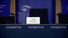 Europarlamentarci traže konkretno djelovanje protiv Mađarske i Poljske, čak i sankcije