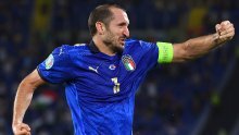 Talijanski kapetan Giorgio Chiellini se oporavio i vratio treninzima, ali još je uvijek upitan za osminu finala; jedan je igrač definitivno otpao