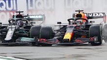 Max Verstappen starta prvi, Lewis Hamilton mu je 'za vratom', a Ferrari je ove sezone još jednom razočarao milijune navijača