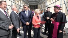 [FOTO] Von der Leyen posjetila zagrebačku Katedralu: Ponovno ću se vratiti!