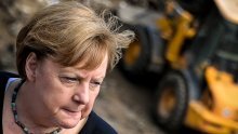 [FOTO] Angela Merkel obišla poplavljena područja, njezin izraz lica govori sve: 'Nema riječi koje bi opisale ovu devastaciju'