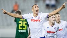 [FOTO] Hajduk je golovima Marina Ljubičića pred 12.000 navijača na Poljudu pobijedio 2:0, Osijek na gostovanju u Poljskoj odigrao 0:0