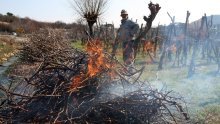 Velika opasnost od požara, osobito u jednoj hrvatskoj regiji: Ne palite vatru na otvorenom, uklonite zapaljiv materijal!