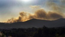 [VIDEO/FOTO] Treći dan traje borba s požarom kod Segeta Gornjeg: Vatrogascima ponovno pomažu zračne snage