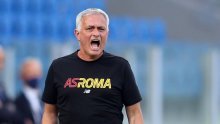 Jose Mourinho odlučio se na drastičan potez i do sada neviđenu rasprodaju; novi klub mora tražiti i bivši hrvatski reprezentativac...