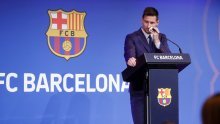 Lionel Messi isplakao je 'potoke suza', a samo koji sat kasnije već je odletio u Pariz kako bi stavio potpis na milijunski ugovor s novim gazdama